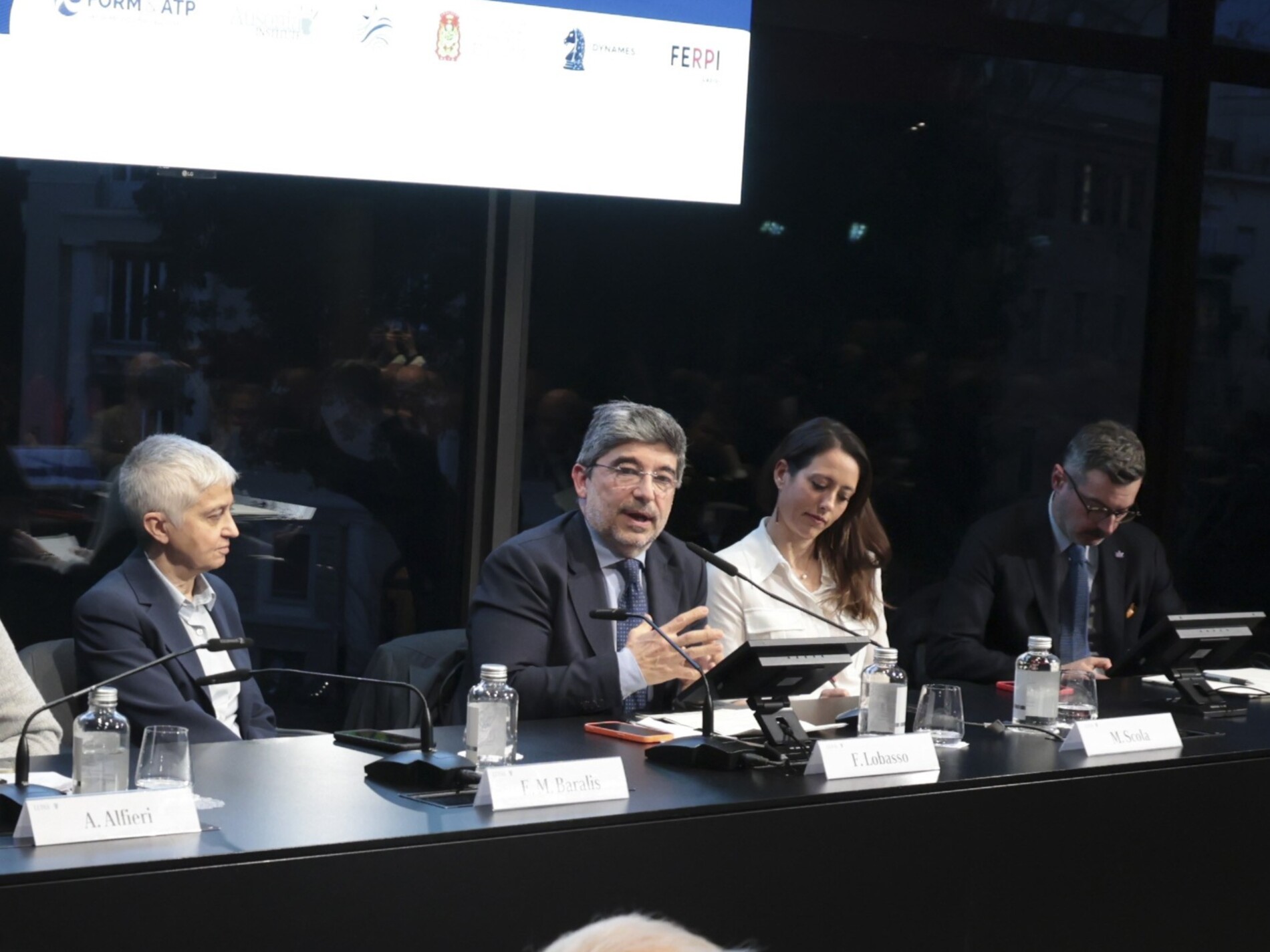 Intervento del prof. Gianluca Giansante